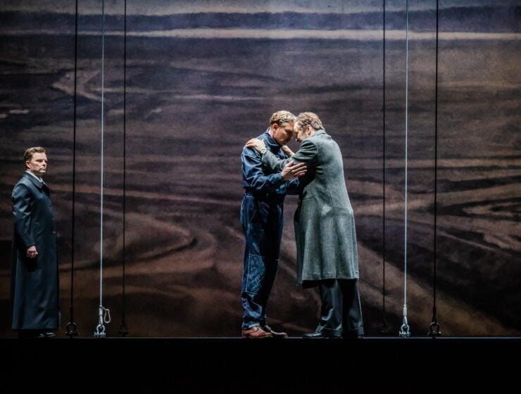 Der Sturz des Antichrist Der Sturz des Antichrist