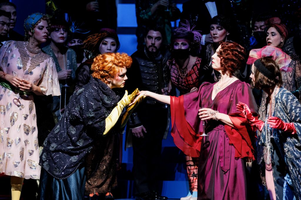 GRÄFIN MARIZA: SPECTACULAIR ! Gräfin Mariza