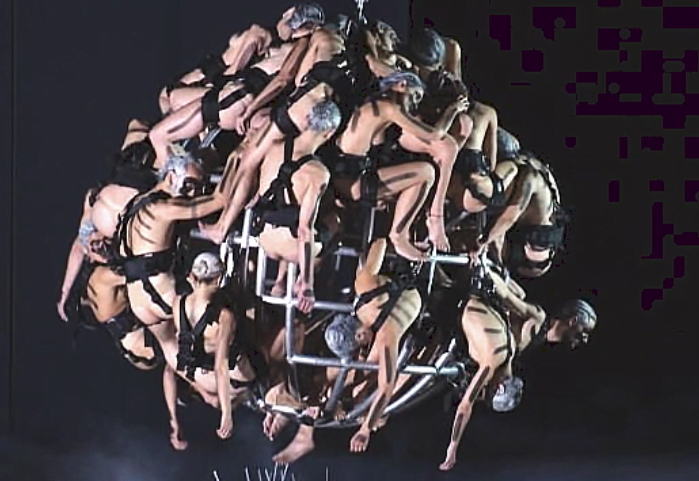 SUBSIDIZED ABSURDITIES Gesubsidieerde absurditeiten