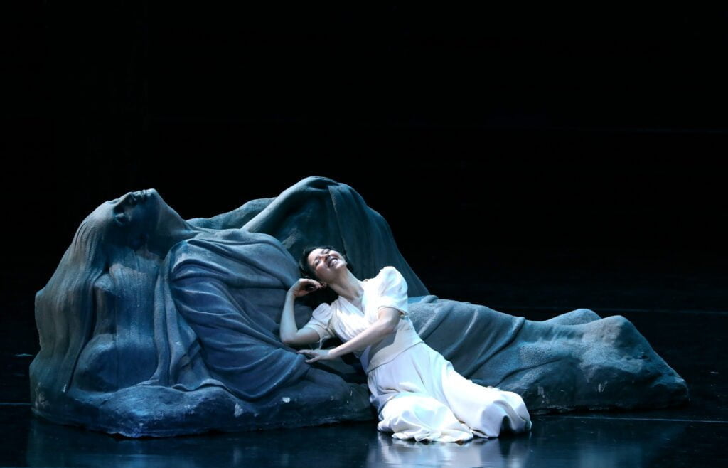 Lucia di Lammermoor.