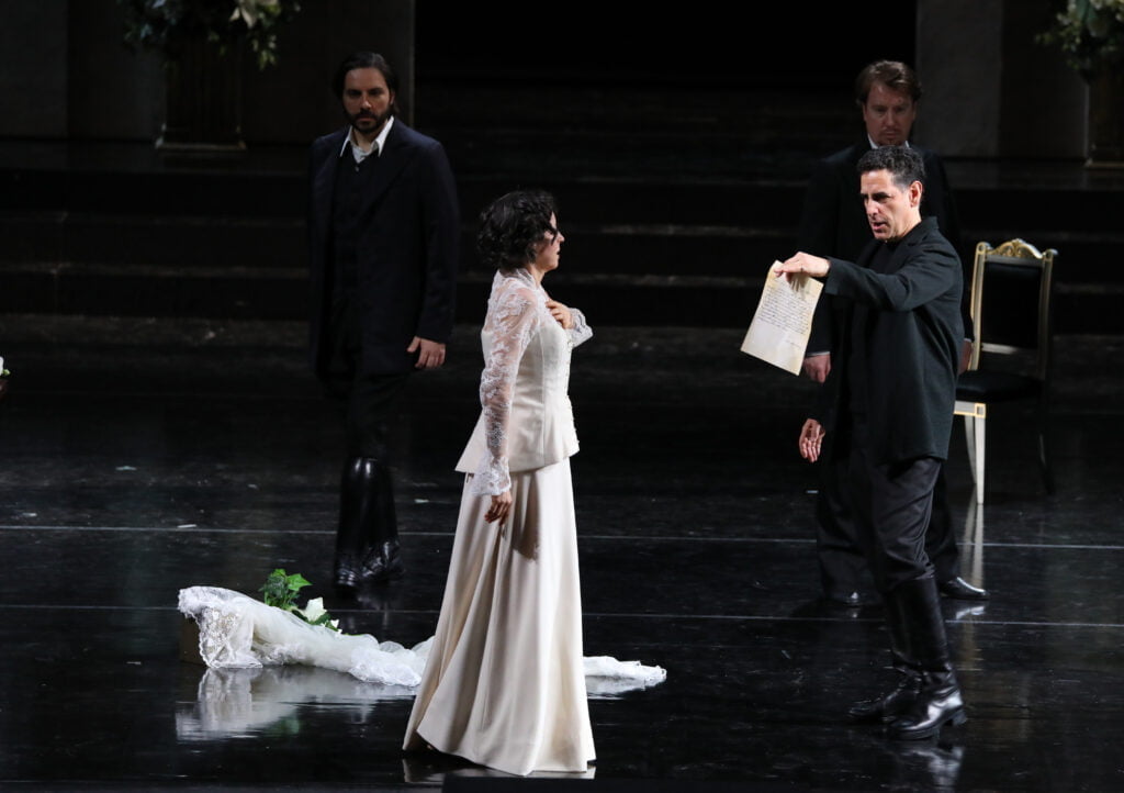 Lucia di Lammermoor.