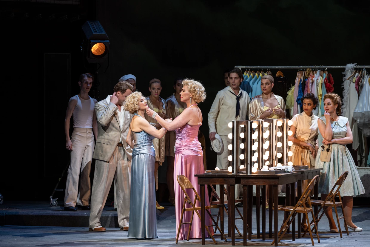 RUSALKA. Lyrisch sprookje over snuiven, zuipen en copuleren. Rusalka