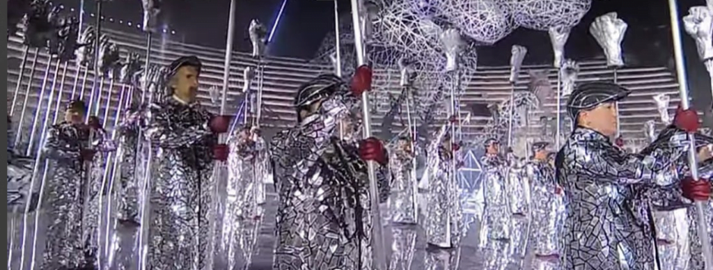 LA SOCIETÀ DELLO SPETTACOLO