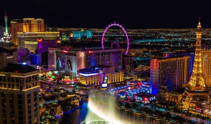 LA SOCIETÀ DELLO SPETTACOLO