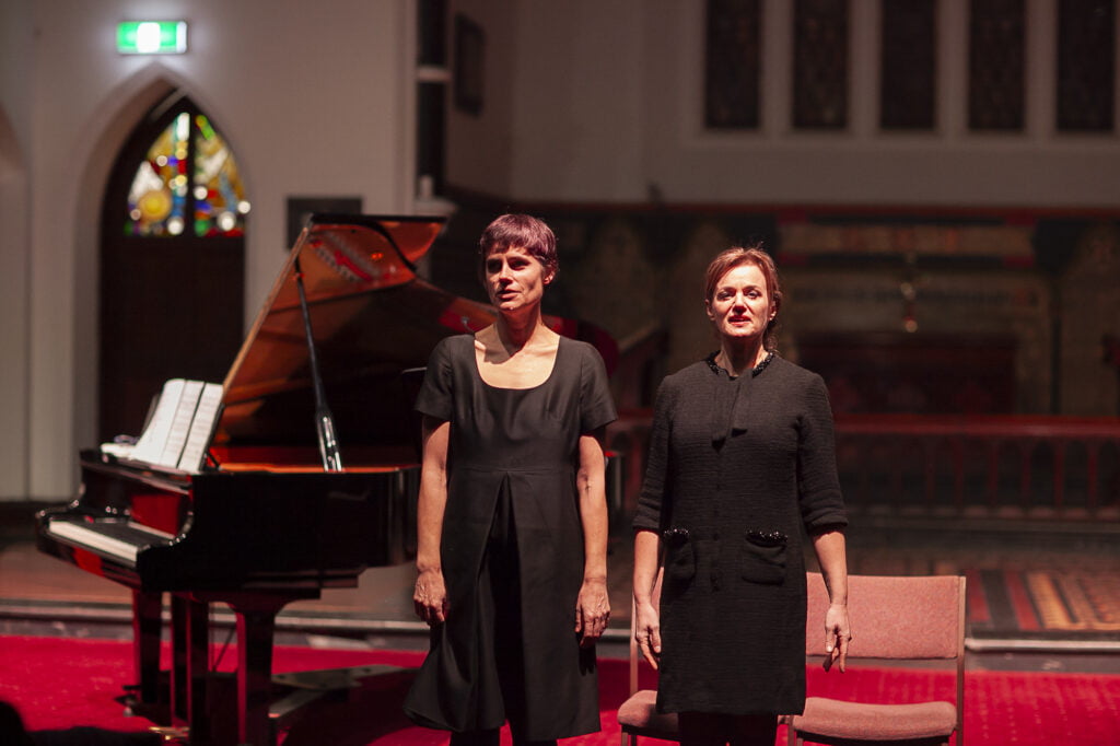 "BLACK WATER" Black Water