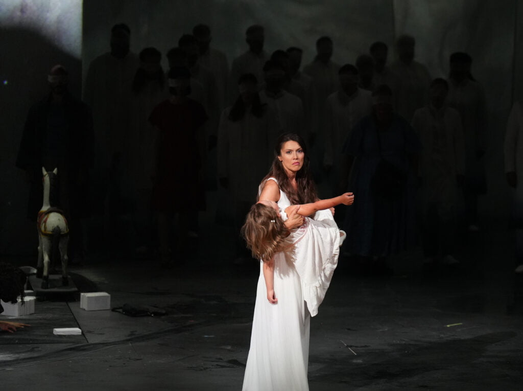 Cassandra. Actueel. (En toch briljant.) Cassandra