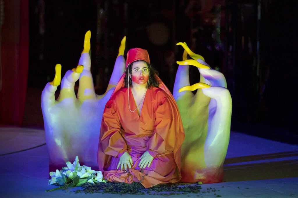 Les Martyrs. Van grand opéra tot revue. Les Martyrs