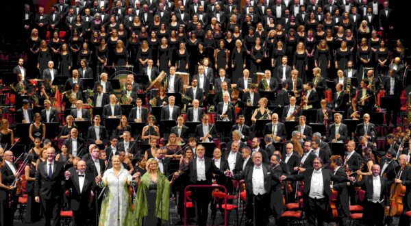 GURRE-LIEDER. The Uncanny Permanence of Gurre-Lieder. Guure-Lieder