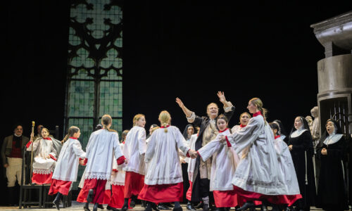 Tosca. Zurück zu den Wurzeln.