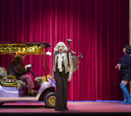 Dreigroschenoper. Kindly credit Joost Milde .